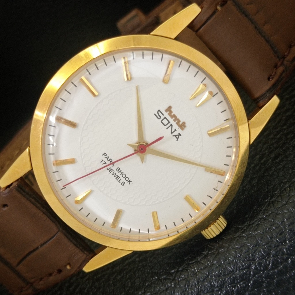Vintage 1981 Hmt Manual Wound Mens Gold Watch WDaydate  White Accents